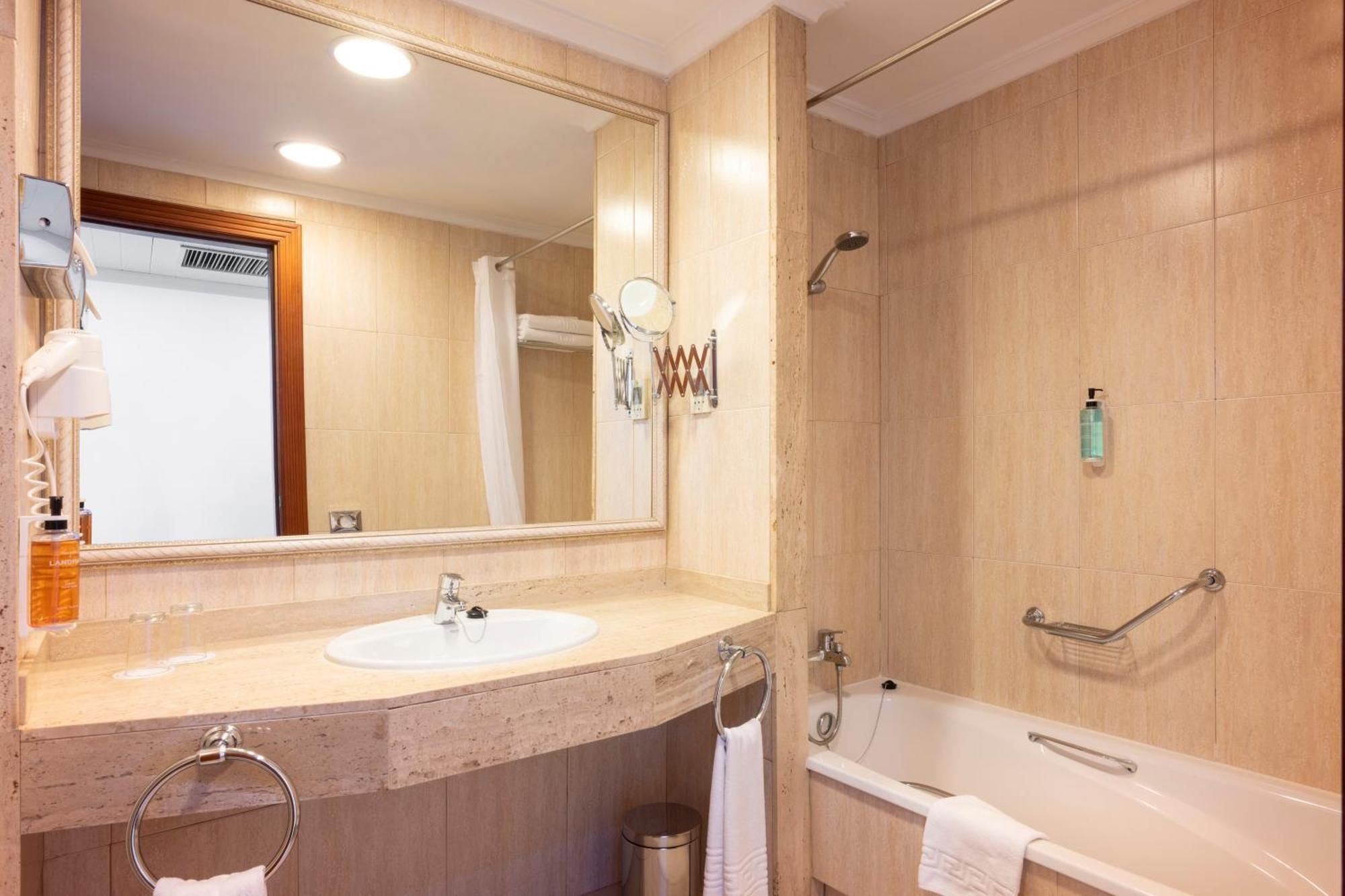 Landmar Playa La Arena Hotel 4*