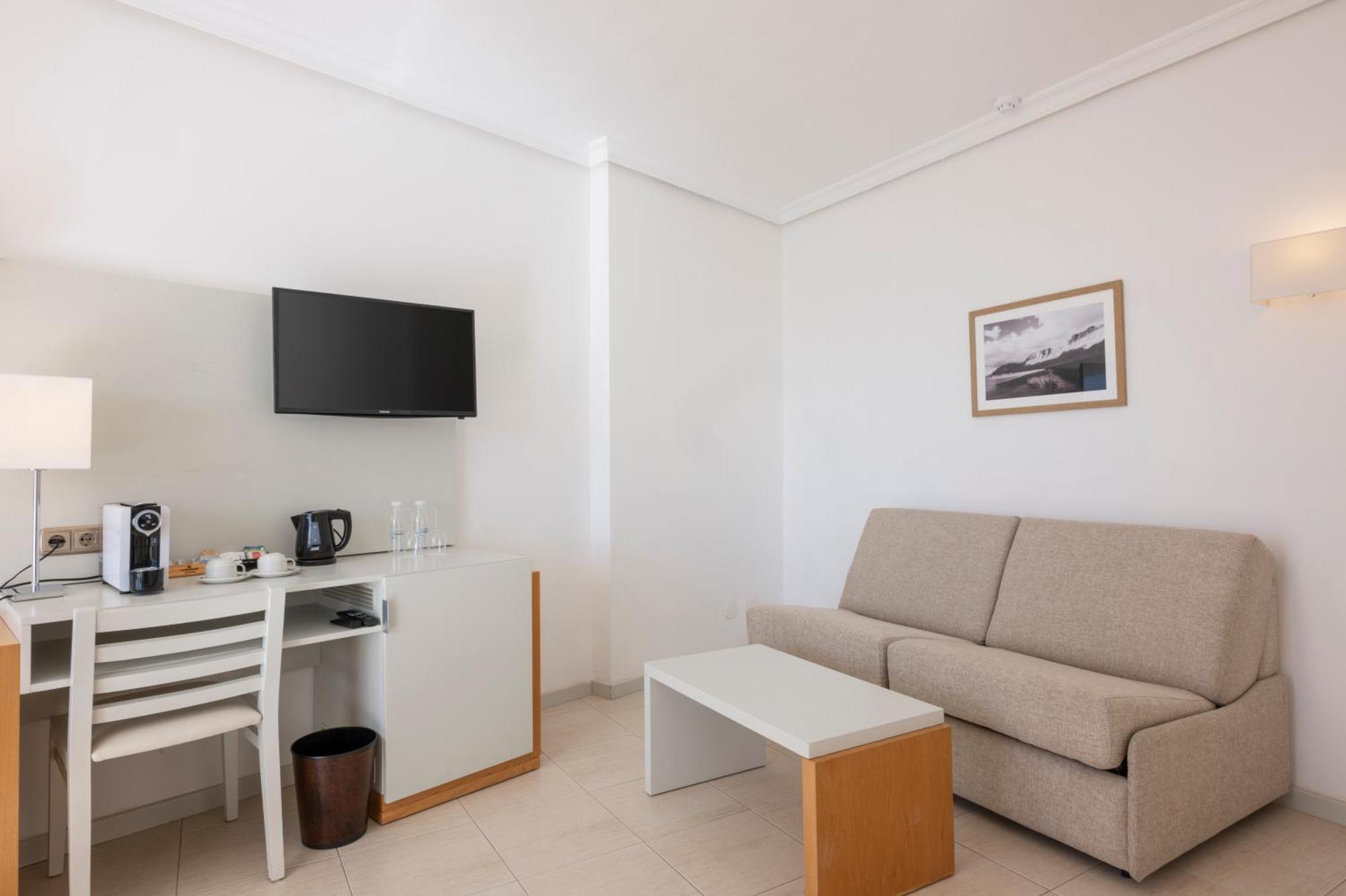 Landmar Playa La Arena 4*