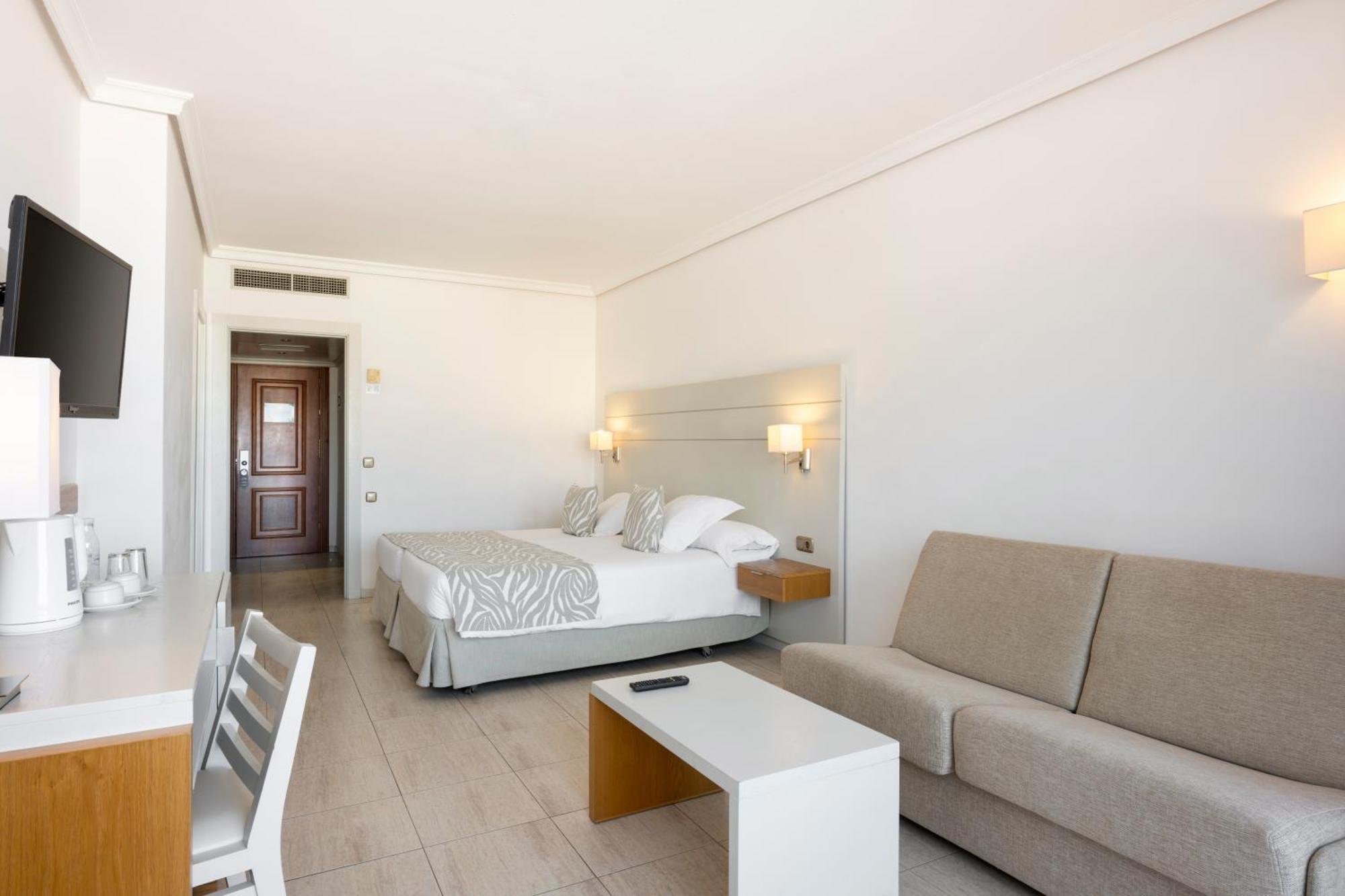 Hotel Landmar Playa La Arena 4*
